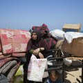Agencija UN za pomoć Palestincima označila nehumanim raseljavanje stanovnika Rafe