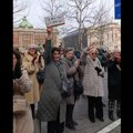 „Ti imaš kobre, ja imam babu“: Protest penzionera je bio na Trgu Republike, a ovo su najbolji transparenti