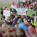 Krojenje po meri: Zašto vlast ne žuri sa raspisivanjem izbora
