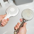 Trik koji odmah skida užasne fleke i kamenac na glavi tuša, ne treba vam skupa hemija samo jedna voćka