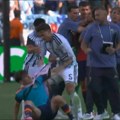 Argentinac pravio haos na terenu: Izgubio finale Mundijala, pa tukao dvojicu Španaca