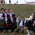 „Student u svakom selu“ obišao 16 sela kod Gornjeg Milanovca: Šta građani najviše pitaju studente?