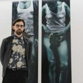 „Košmar svih očeva“: nova izložba Luke Jendrišeka u Galeriji Novembar