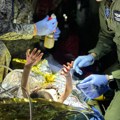 Deca koja su pronađena u džungli posle 40 dana smeštena u bolnicu, lekari kažu da su u "prihvatljivom kliničkom stanju"