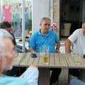 Vučić „jednu ciglu prodaje više puta“ ali mu „rok upotrebe polako ističe“: Ponoš na kafi i ćaskanju sa…