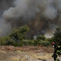 Borba sa požarima na tri fronta: Vanredno stanje u delovima Grčke, Micotakis prekinuo posetu Briselu