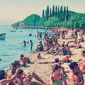 Nostalgična fotografija sa plaže u bivšoj Jugoslaviji: Svi su primetili jednu stvar (FOTO)