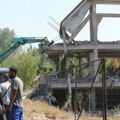 Ruši se nesuđeni akva park u bloku 44: Radovi gotovi do oktobra, a evo šta se pravi na tom mestu (video)