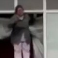 ''Sestro, smiri se''! Svi bruje o potezu ove žene tokom zemljotresa u Turskoj (video)