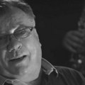 "Verovao sam da će se izboriti" Pevač slomljen zbog smrti Halida Bešlića: Otkrio šta mu je govorio