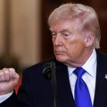 Tramp: Nisam zadovoljan dosadašnjim tokom pregovora sa Iranom, uvek postoji rizik od dugog sukoba