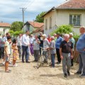 Zamena vodovodnih cevi u Trnjani, uskoro i asfaltiranje ulice