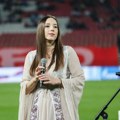 "Oj Kosovo, Kosovo" se orilo marakanom! Danica Crnogorčević nastupila pred meč Zvezde i Zenita - trenutak za pamćenje…