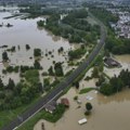 Nakon paklene vrućine, Nemačku zadesile poplave! Bujica odnosila vozila, podrumi pod vodom!