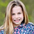 Objavljena nova slika princeze Šarlot, svi šokirani njenom odećom: Ovako su joj mama i tata čestitali rođendan