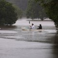 Obilne kiše izazvale poplave u Australiji, stanovnici se sklanjaju na krovove kuća