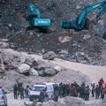 Tragedija u kamenolomu! Osam osoba stradalo, još toliko se vodi kao nestalo (foto)