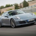 Zapalio sopstveni Porsche, pa prijavio krađu - razotkrila ga kamera VIDEO