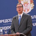 Vučić o ekonomskim rezultatima: Prihodi premašili očekivanja, penzije će pratiti plate