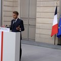 BFMTV: Makron zahteva od EU ublažavanje pravila kako bi se ubrzala proizvodnja goriva