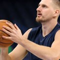Jokić dobio veoma nezgodno pitanje, neverovatno se snašao i oduševio sve, posle pokazao zašto ga obožavaju