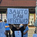 Protest Srba u leposaviću Okupili se u znak podrške uhapšenom Nebojši Virijeviću (foto)