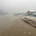 Izlio se Lim, haos u Prijepolju! Zatvoren most, poplavljene ulice - u pripravnosti Štab za vanredne situacije