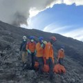 Vulkan odneo 22 života: Drama na Indoneziji: Spasioci našli tela nakon erupcije u Indoneziji (foto)