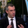 "Do 2027. Prosečne plate 1.400 evra, a penzije 650 evra" Orlić za Kurir televiziju: Borimo se za snažniju i razvijeniju…