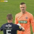 Još jedan veliki problem za Partizan pred derbi sa Zvezdom: Jovanović zbog povrede napustio teren u 40. minutu