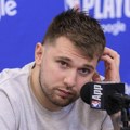 Dončić rekao da Sloveniji: Lebron i Lejkersi su "na ledu", još uvek ga čekaju