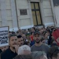 Dobro poznata lica na protestu na Slaviji…