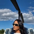 Pevačica helikopterom stigla na nastup: Aleksandra Mladenović u markiranom od glave do pete ušla u letelicu, samo za jedan…