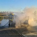 Drama na putu u Kragujevcu: Zapalio se automobil u pokretu, vozač jedva izvukao živu glavu, totalna šteta na vozilu