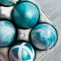 I bez hemikalija uskršnja jaja mogu zablistati u jedinstvenoj tirkiznoj boji: Jedan sastojak menja sve!
