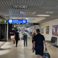 U toku vanredna kontrola na Beogradskom aerodromu zbog greške u kretanju putnika