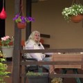 Nakon centra Beograda, pevačica dala otkaz gradskoj buci. Stan na idealnoj lokaciji zamenila baštom i seoskim mirom: "Prija mi…