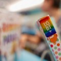 Velika kazna knjižarskoj firmi zbog LGBTQ+ romana: Prodaja dela krši sporni zakon