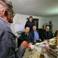 Zdrav bio, domaćine: Palma nenajavljeno na slavi porodice Jevtić u jagodinskom selu Crnču! (video)