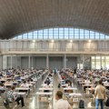 Maturanti pred najvažnijom životnom odlukom: Roditelji sanjaju o fakultetskim diplomama, ali tržište rada ih sve manje…