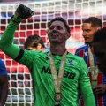 Hiljadu funti lakši za status žive legende kluba