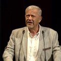 "Za halidom žali cela bivša juga, naučio me je da živim bez predrasuda" Emir Hadžihafisbegović održao emotivni govor na…