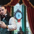 Ovakav frizerski salon do sada niste videli - ovde je vreme odavno stalo