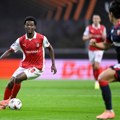 Radonjić kiksnuo tamo gde ne sme, domaćini iskoristili "poklon" i postigli gol! Pogledajte kako je Braga povela protiv Crvene…