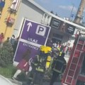 Požar u tržnom centru u Beogradu: Svi evakuisani, vatrogasci brzo reagovali - evo odakle je krenula vatra (video)