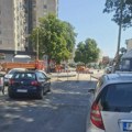 Izmena trase linije 4 za vreme privremenog režima saobraćaja u Gružanskoj ulici, žitelji solitera tvrde im je onemogućen prilaz…