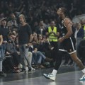 VIDEO Strani komentator Evrolige se hvatao za glavu: Nije mogao da veruje kako je zakucao Stivens, a onda urlao zbog Pajole na…