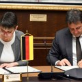 Sastanak Gašića i ambasadorke Nemačke: Potpisan Protokol o primopredaji donacije za Upravu granične policije