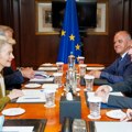 Predsednica Evropske komisije danas u Prištini sa kosovskim zvaničnicima