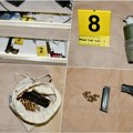 Munjevita akcija, policija upala u stan u Beogradu! Kod uhapšenog muškarca nađeni heroin, kokain, pištolji, bomba... (foto)